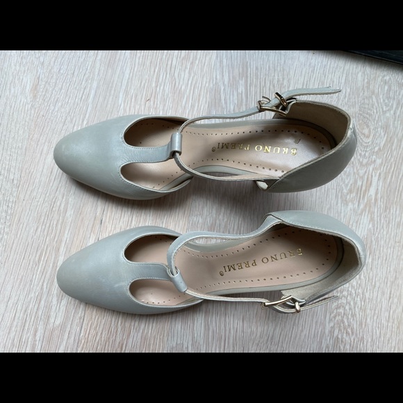 Off white/ beige high heel leather shoes - Picture 2 of 6